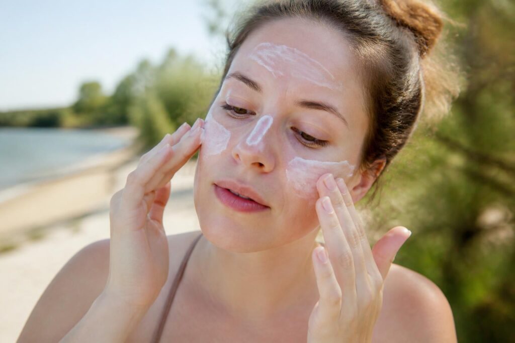 découvrez la meilleure crème solaire adaptée aux allergies au soleil et apprenez comment l'appliquer efficacement pour protéger votre peau tout en évitant les réactions allergiques.